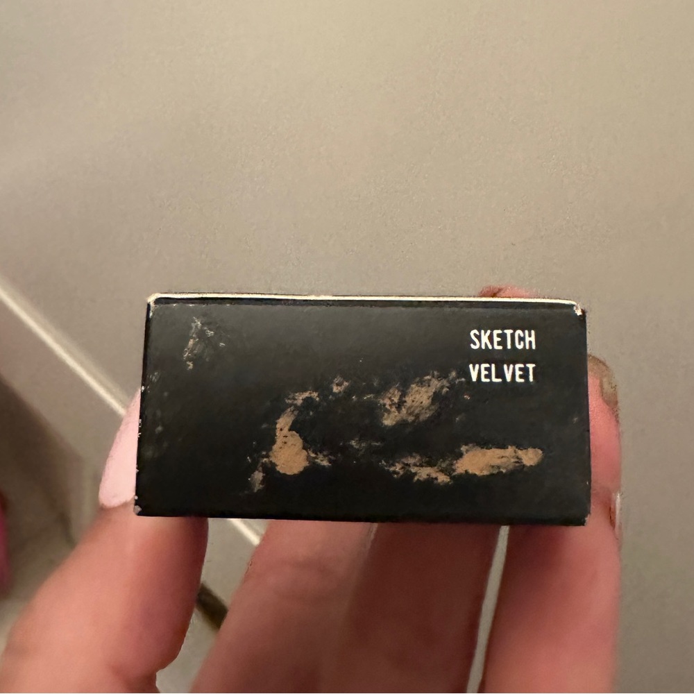 Mac sketch velvet new in box